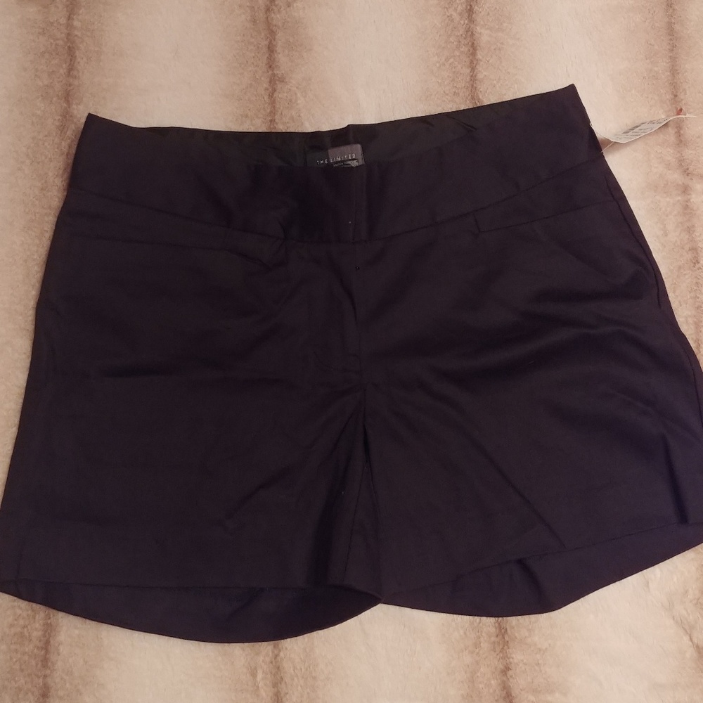 The Limited cute black shorts NWT
